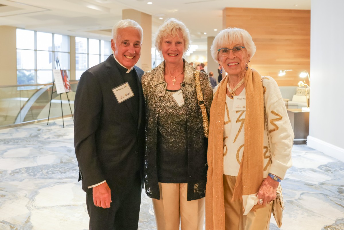 078-Golden Age Gala-Nov-2025_9700