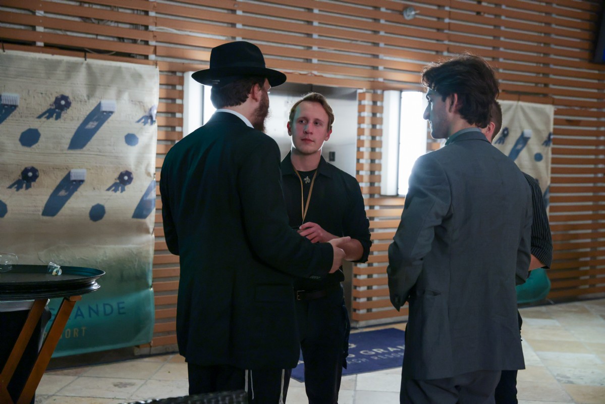 597-Golden Age Gala-Nov-2025_1210